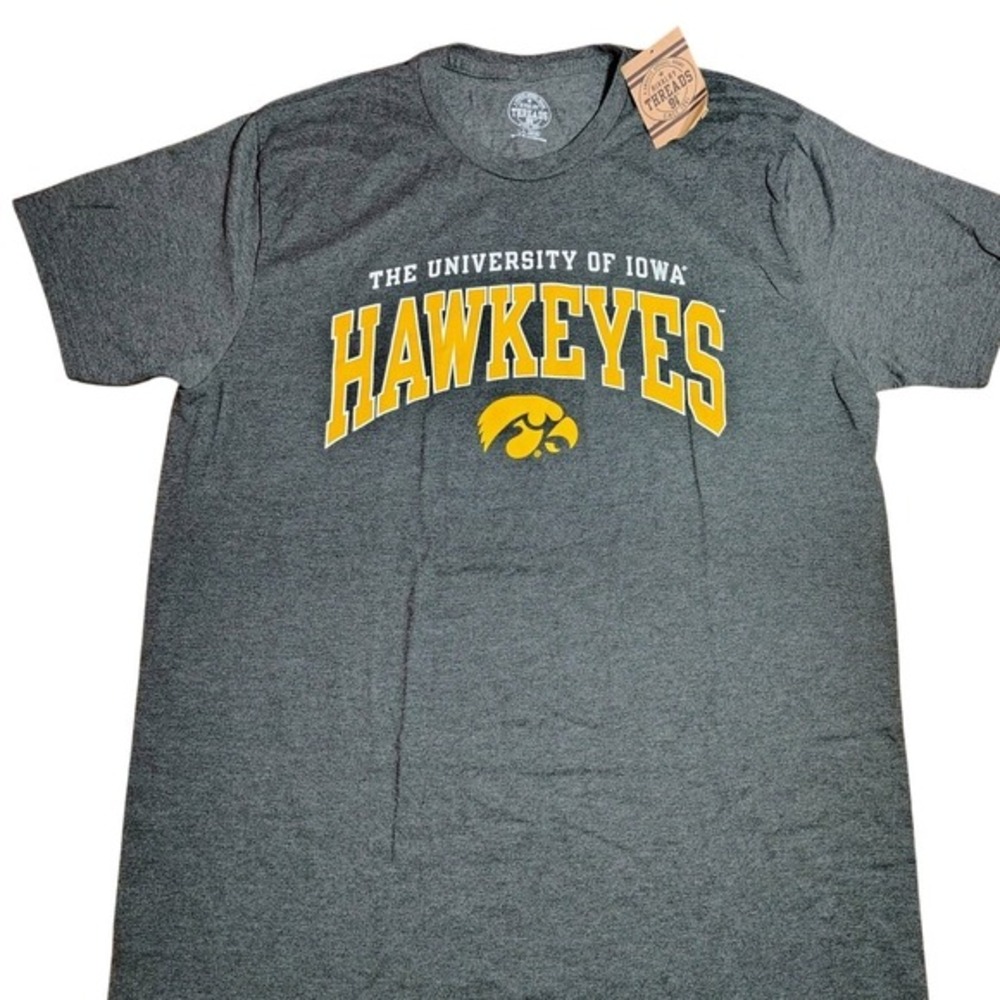 University of Iowa Hawkeyes T Shirt Men L Gray Rivalry Threads‎ NCAA College new
